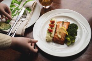 Health-GettyImages-1488093181-43 - Daily Health Tips: Simple Tricks for a Healthier Life Atkins Diet
