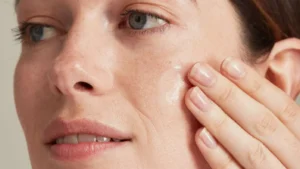 Woman_using_Hyaluronic_Acid_skin - Daily Health Tips: Simple Tricks for a Healthier Life Hyaluronic Acid