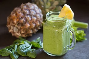 Green-Smoothie - Daily Health Tips: Simple Tricks for a Healthier Life 30 Healthy Green Smoothie